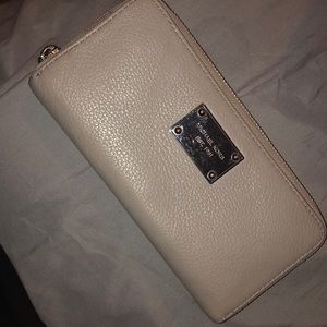 Michael Kors Light Grey Wallet